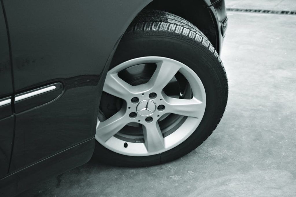 front car tire